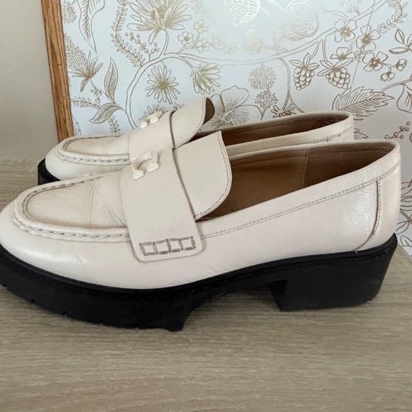 Coach Leah Loafers - Picture 3 of 9